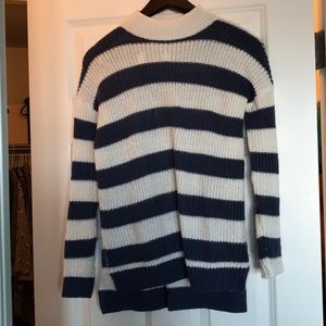 LC Lauren Conrad Sweater